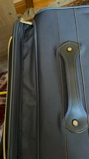 American Travellers  Luggage suitcase large