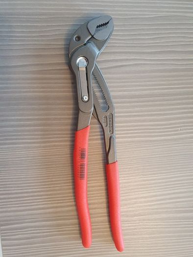 Knipex Cobra Water Pump Pliers 10" (250mm)