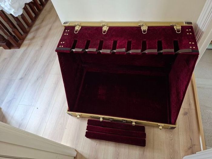 Vintage Tweed 8-Guitar Hard Case Gear4music Second Hand