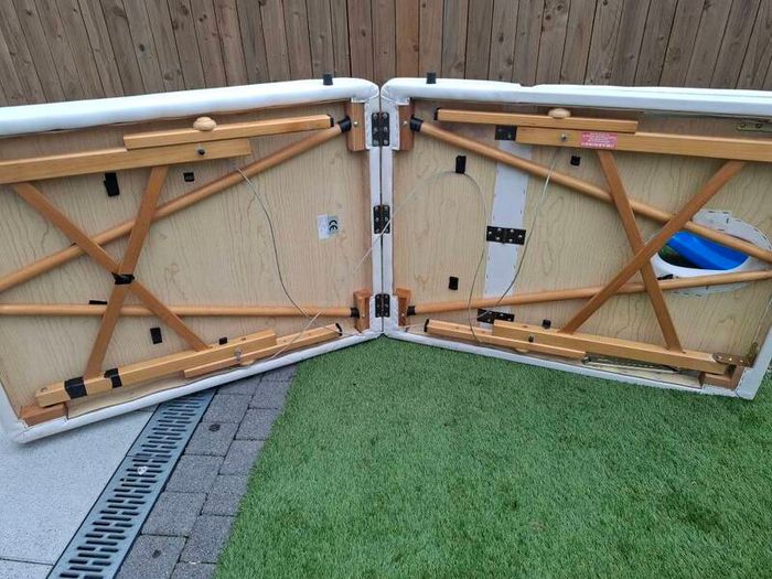 Massage table