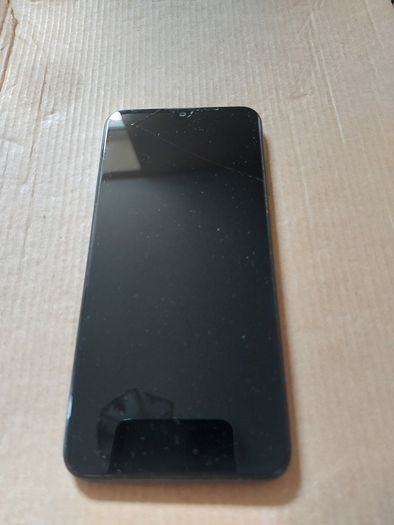 HUAWEI P Smart (2020), Model POT-LX1A, has Pin Lock and small scratch at very top of screen, for parts or repair