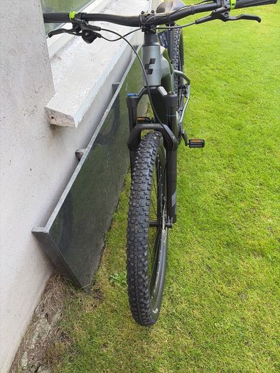 cube reaction mountain bike