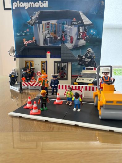 Play Mobil