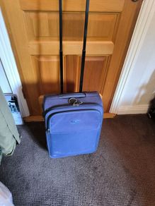 suit case