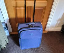 suit case