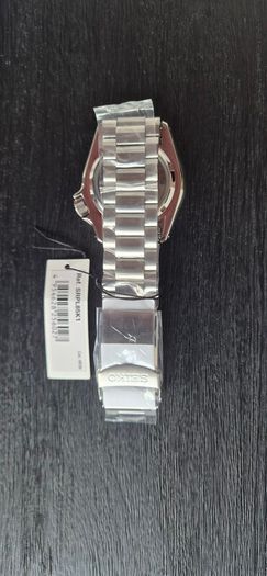 Seiko 5 Sports SKX 42.5mm Bracelet Watch Brand New