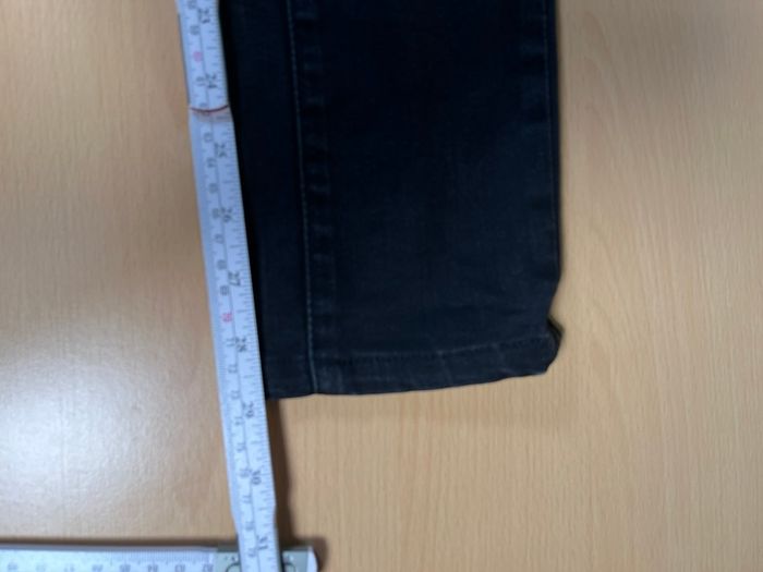 Levis Slimming Skinny Jeans W28 L29
