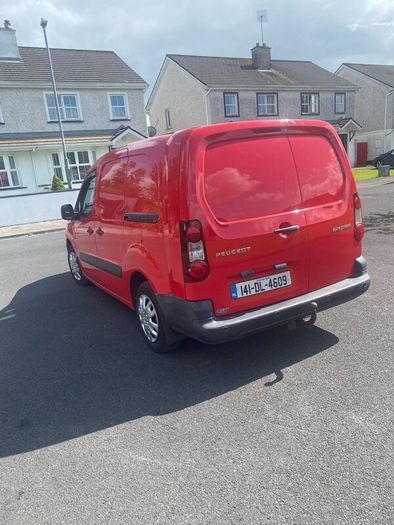 Peugeot van