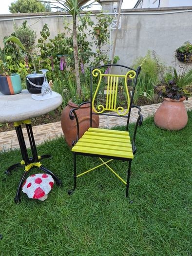 Bistro set Forged Garden Chairs  Cast iron table very heavy furniture patio decking steel home house  cottage benchs gift present new sea shels furniture pots statue  table and chairs seat