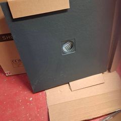 800 square graphite shower tray