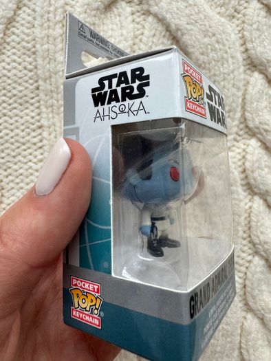 Funko Pop Keychain Star Wars Ahsoka Grand Admiral New Please look at the pictures