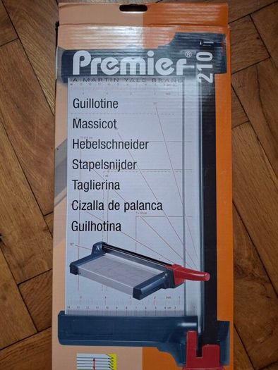 Arts & Craft Paper Premier Guilltine Brand New In Box
