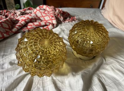 2x Vintage pineapple wall lights
