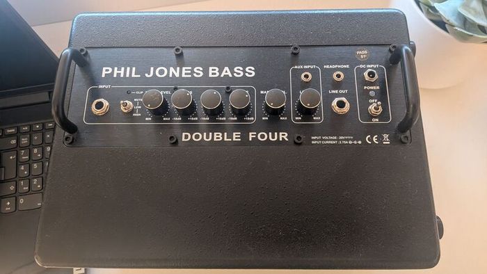 Phil Jones Double Four Bass Amp