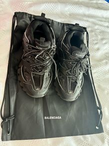 Balenciaga tracks runners