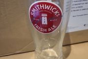 smithwicks pint glasses x24