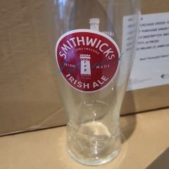 smithwicks pint glasses x24