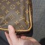 Louis Vuitton wash bag Image 4