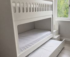 Double/triple bunkbed