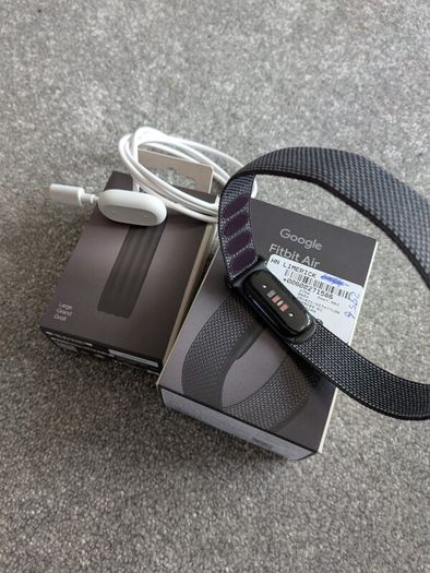 Fit bit air as new + sport band