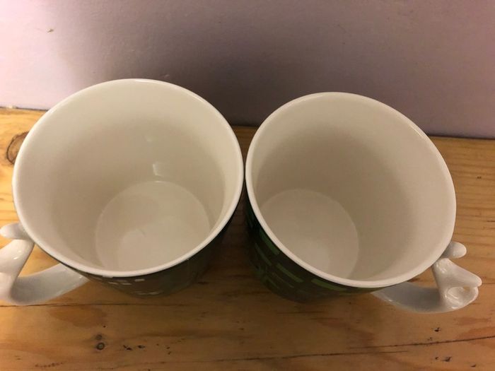 starbucks christmas mugs