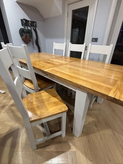 Solid Oak Extendable Dining Table & 6 Chairs - off white/cream