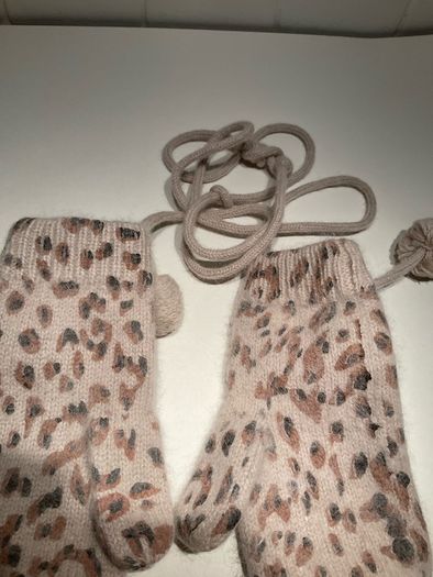 river island animal print mittens