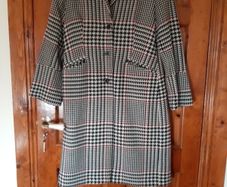Ladies Winter Check coat Size 16 Oasis