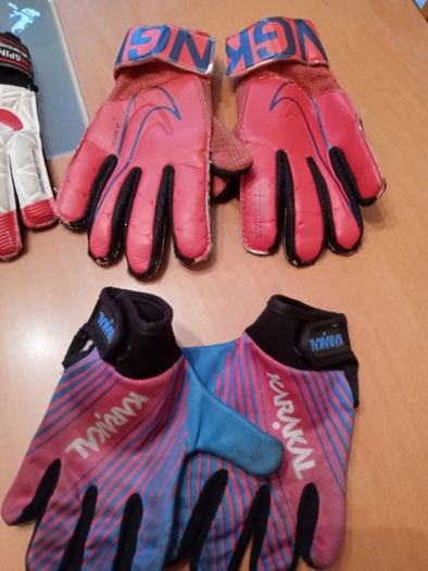 Football Gloves