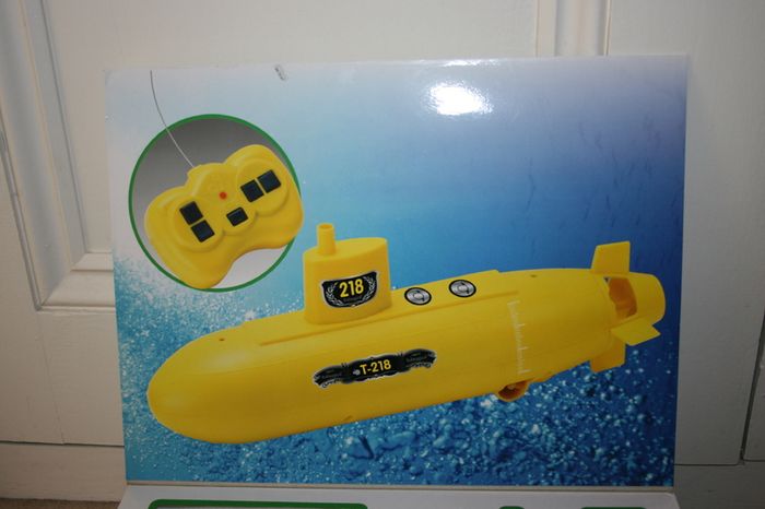 Imaginarium Remote Control Submarine - Brand New