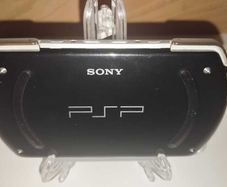 Sony PSP Go Console  Official TV-Out Cable  Charger
