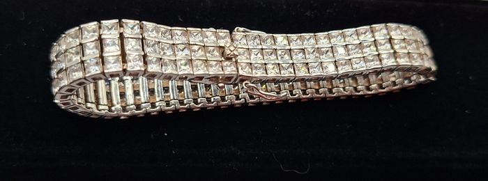 Vintage sterling silver tennis bracelet