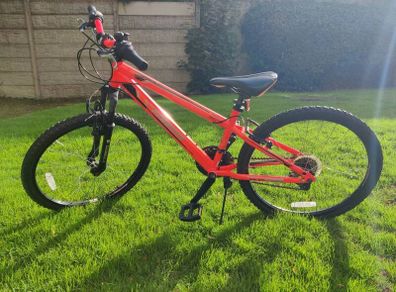 Bike 24' wheels