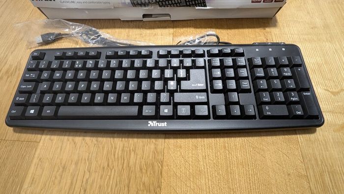 Trust Wired Keyboard  Full Size (UK Layout)  Like New