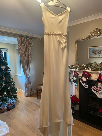 wedding dress