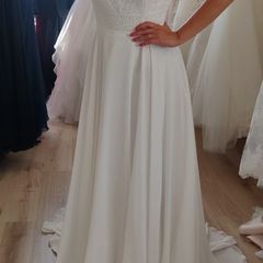 Wedding Dress Bianco Evento Size 36 or S