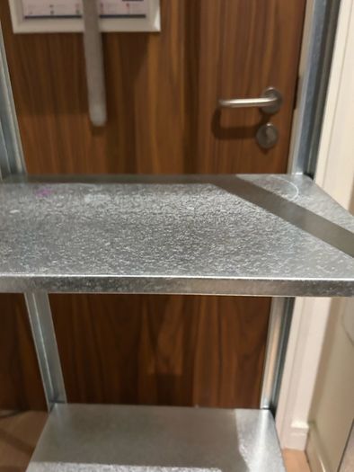 shelving unit