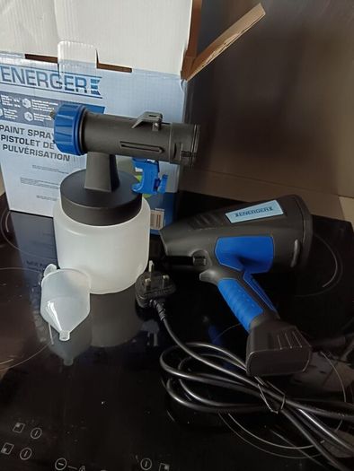 paint sprayer New never use it