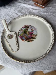 cake plate an cake server antique