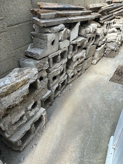 Blocks/rubble/lentils