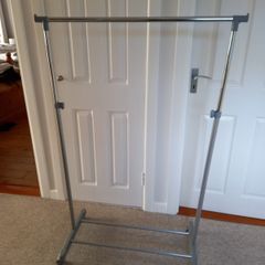 clothes rail