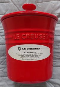 Le Creuset stoneware pot