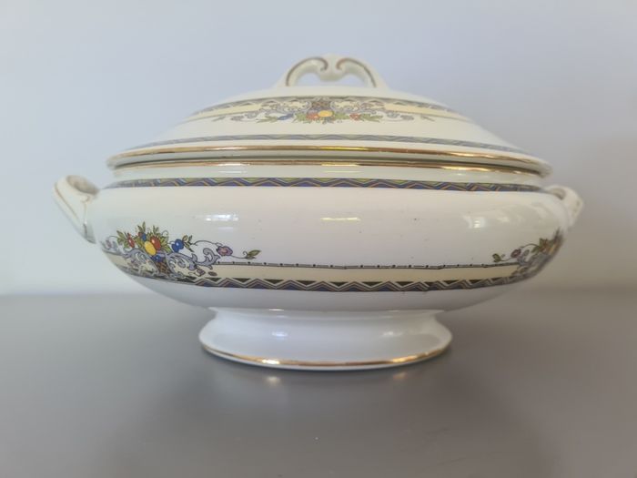 Covered Serving Dish