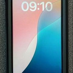 iphone Iphone Xr 64gb including protective shockproof case  Back of phone damaged but phone working perfectly