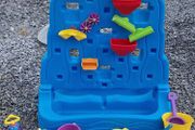 Step2 Waterfall Discovery Wall - Excellent Condition with Extra Accessories