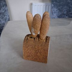 Bread knife holder