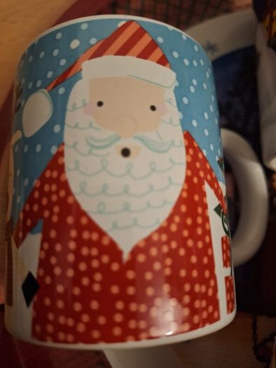 Assorted Mugs and 2 Large Plastic Plates
