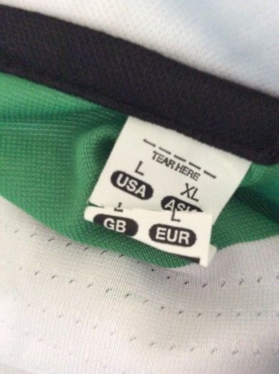 Celtic Jersey. Hand Autographed By Celtic Icon Chris Sutton. Home Jersey. Official Umbro Mens Home Jersey From Season 2004/2005.
