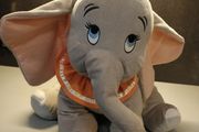 Giant Dumbo