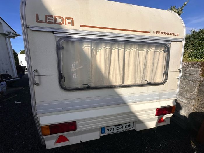 avondale Leda caravan